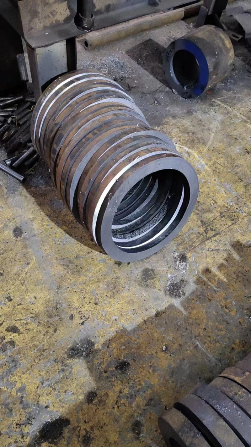 沙河沙河沙河30CrMo无缝钢管切割