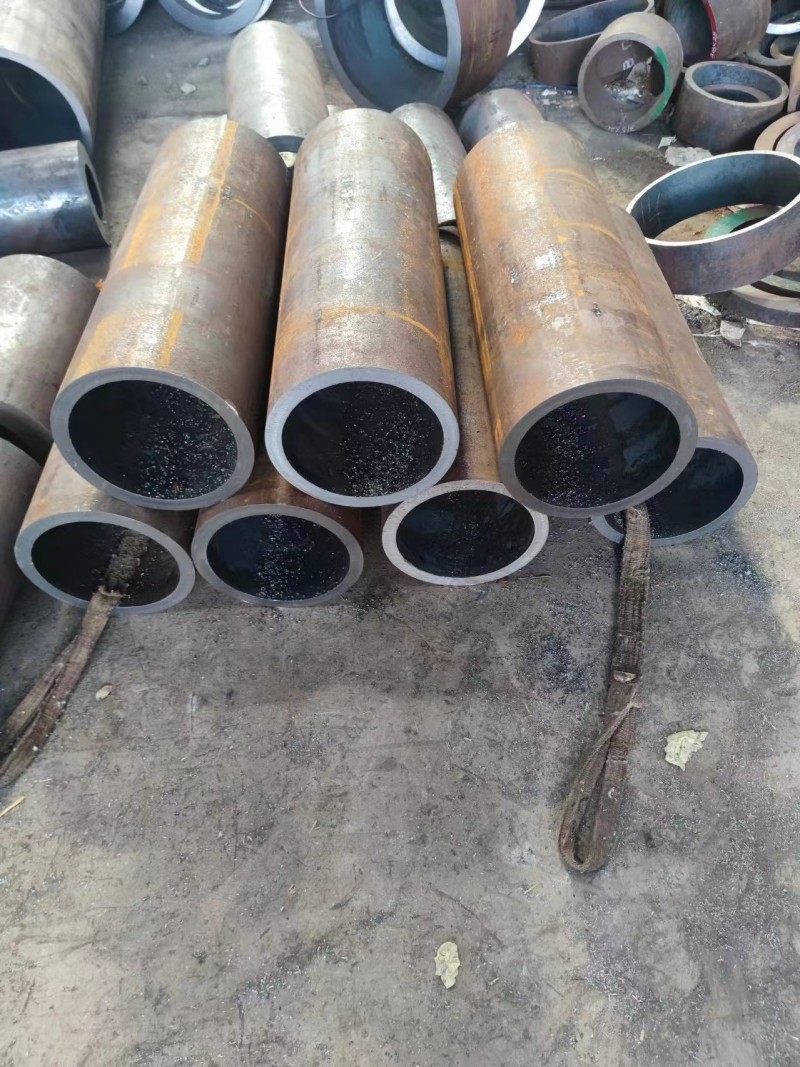 沙河沙河沙河12Cr1MovG无缝钢管切割